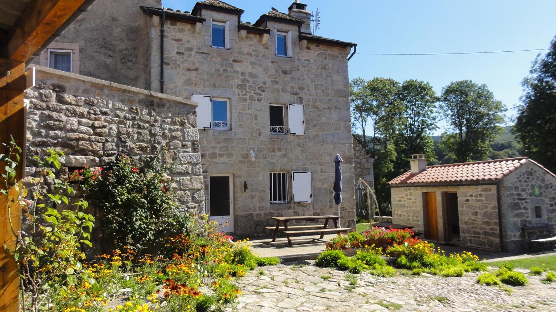 Gite Les Ducs Mialanes Buitenkant foto